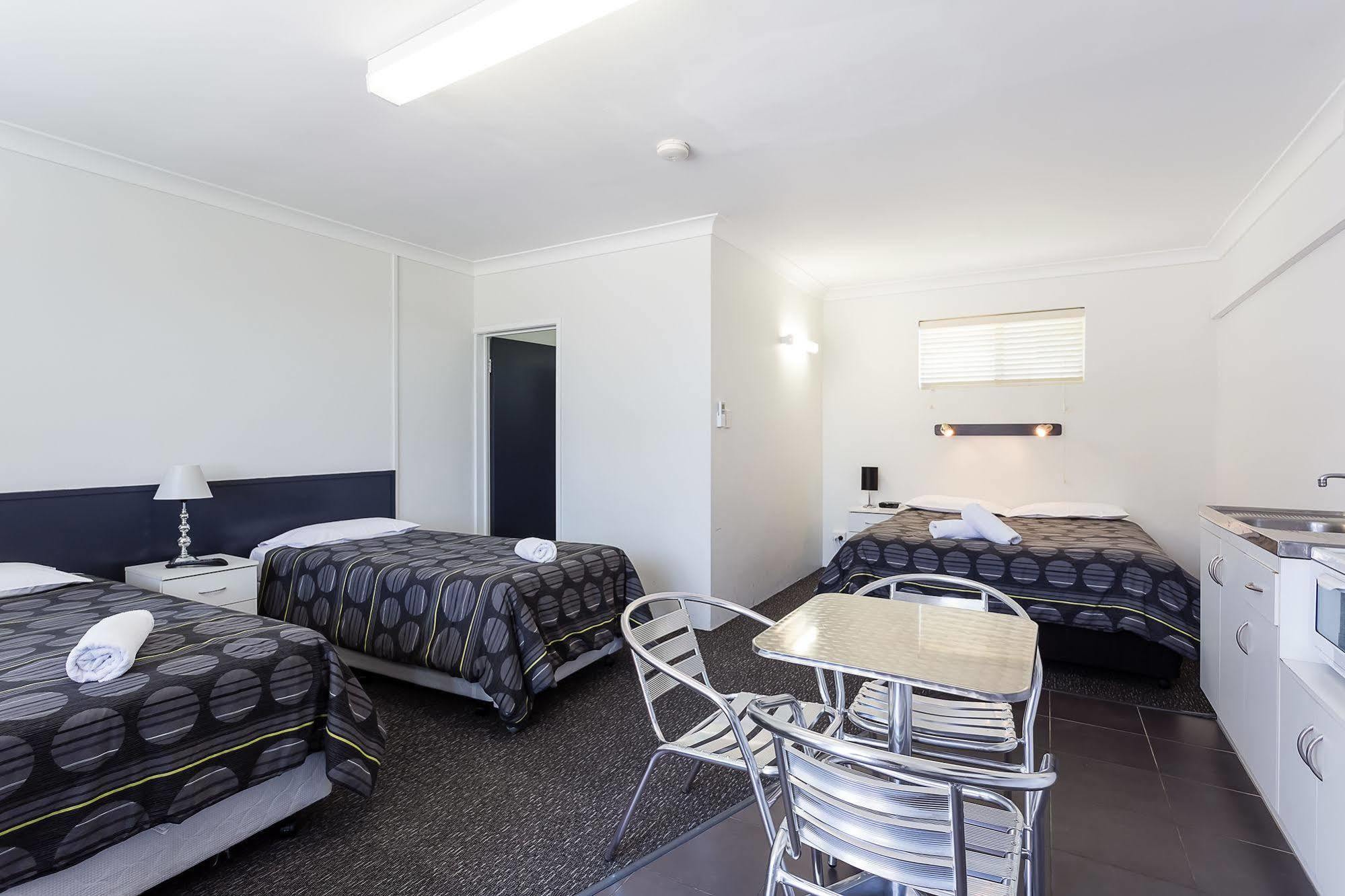 Wynnum Anchor Motel Брісбен Екстер'єр фото
